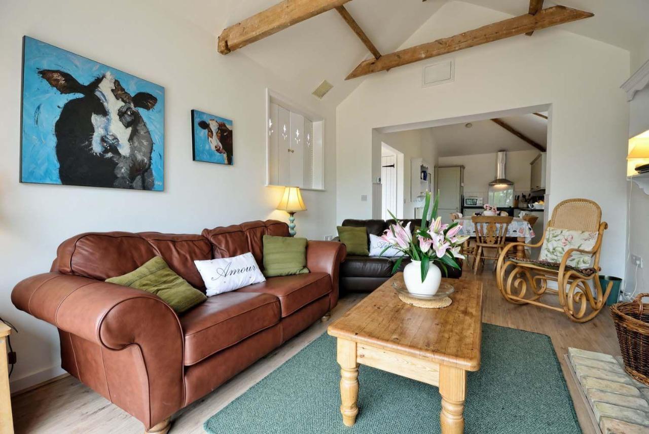 East Green Farm Cottages - The Granary Saxmundham Extérieur photo